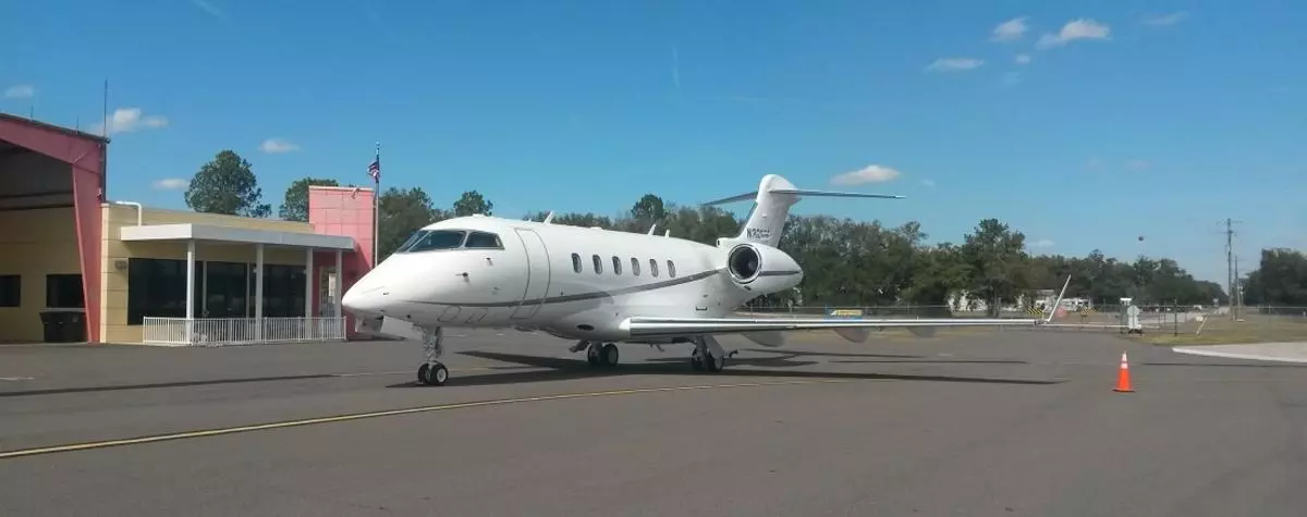 commercial-jet-williston-airport-banner